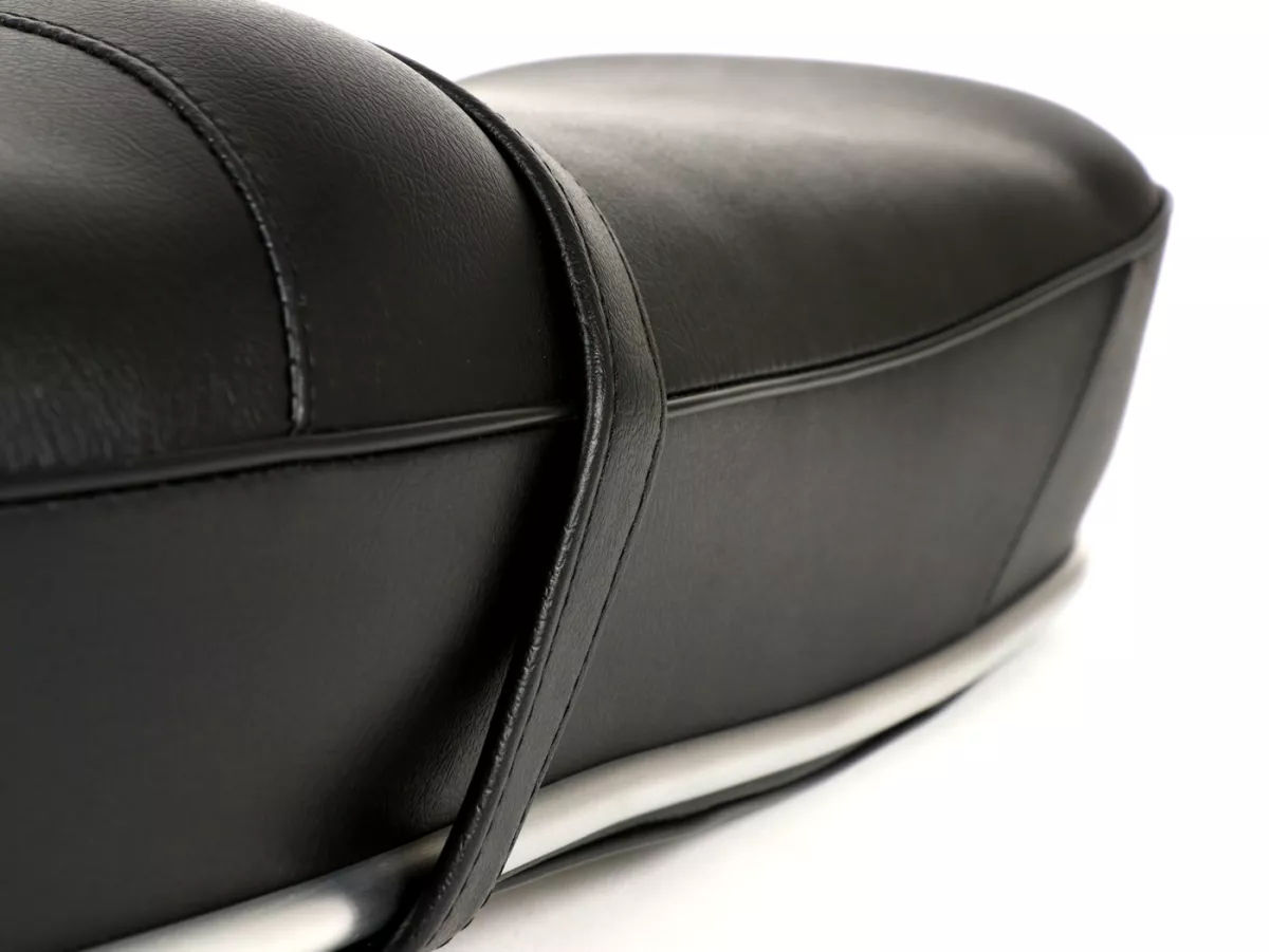 Zadel -BGM PRO Pegasus met aluminium bekleding en afscherming- Lambretta LI, LI S, SX, TV, DL, GP - zwart
