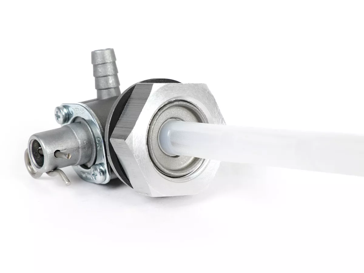Rubinetto benzina -BGM PRO Faster Flow V2.0- Vespa Wideframe GS150 (VS1-5) - adatto anche per la conversione a tubo benzina corto su Vespa Largeframe PX, Rally, Sprint