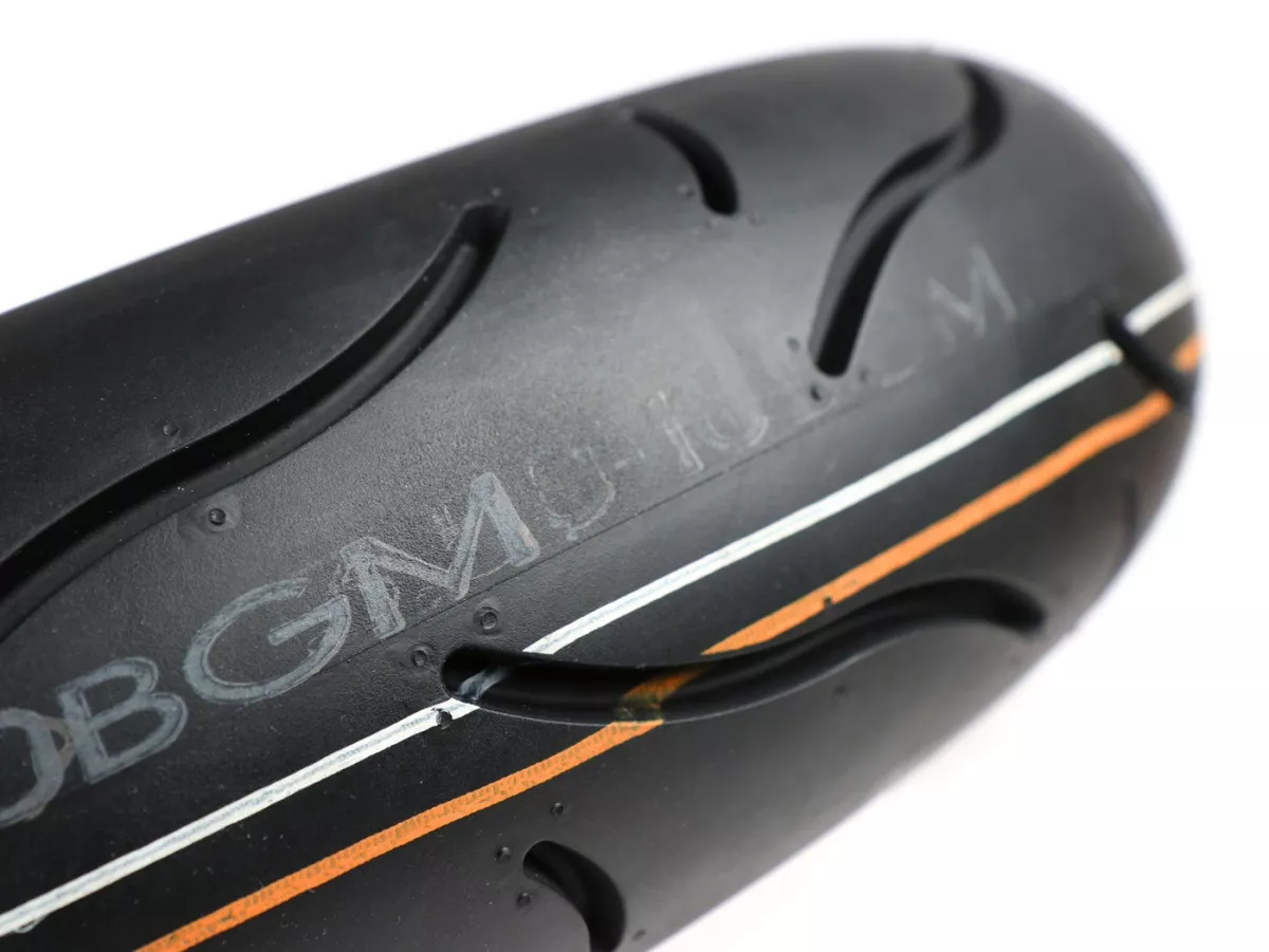 Ban -BGM Sport (Dibuat di Jerman oleh Heidenau) - 3,50 - 10 inci TL 59S 180 km/jam (diperkuat) - hanya untuk pelek tubeless