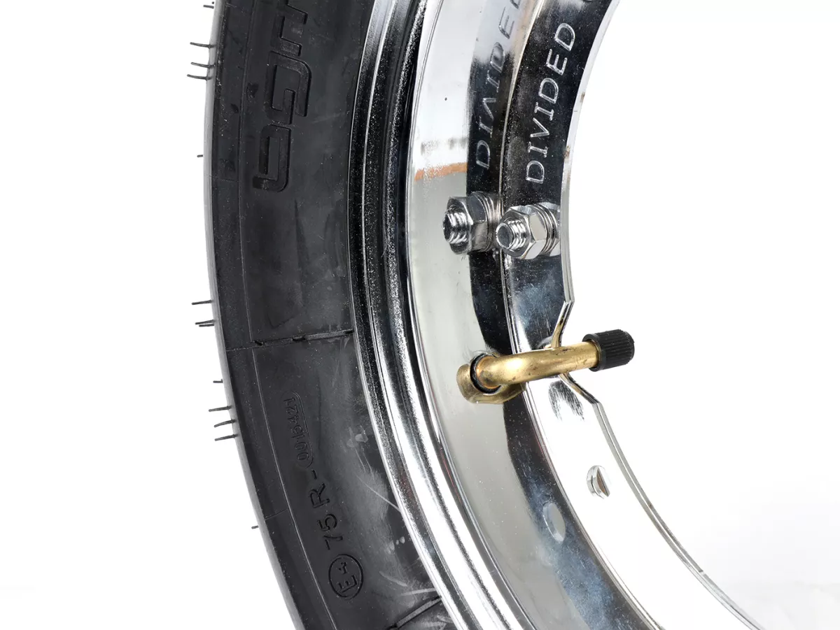 Roue complète (pneu monté sur jante et prêt à rouler) -BGM Sport, Vespa Largeframe PX, Sprint, Rally, GT, GTR, TS, T4, LML Star/Stella- 3.50 - 10 pouces TT 59S (reinforced) - Jante acier, peinte 2.10- 10 - chrome