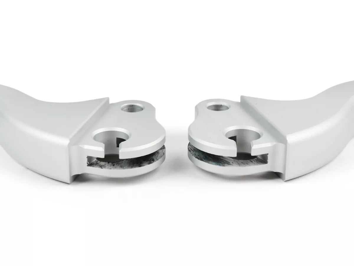 Paire leviers de frein et d’embrayage -BGM PRO CNC- frein à tambour - Vespa Largeframe (1957-1998) - PX, T5, Sprint, Rally, GT, GTR, TS, VNA, VNB, VBB, VBA, GS, SS180, Smallframe (1963-1989) V50, 50N, V90, PV125, ET3, PK S, PK XL1 - argenté mat - ABE