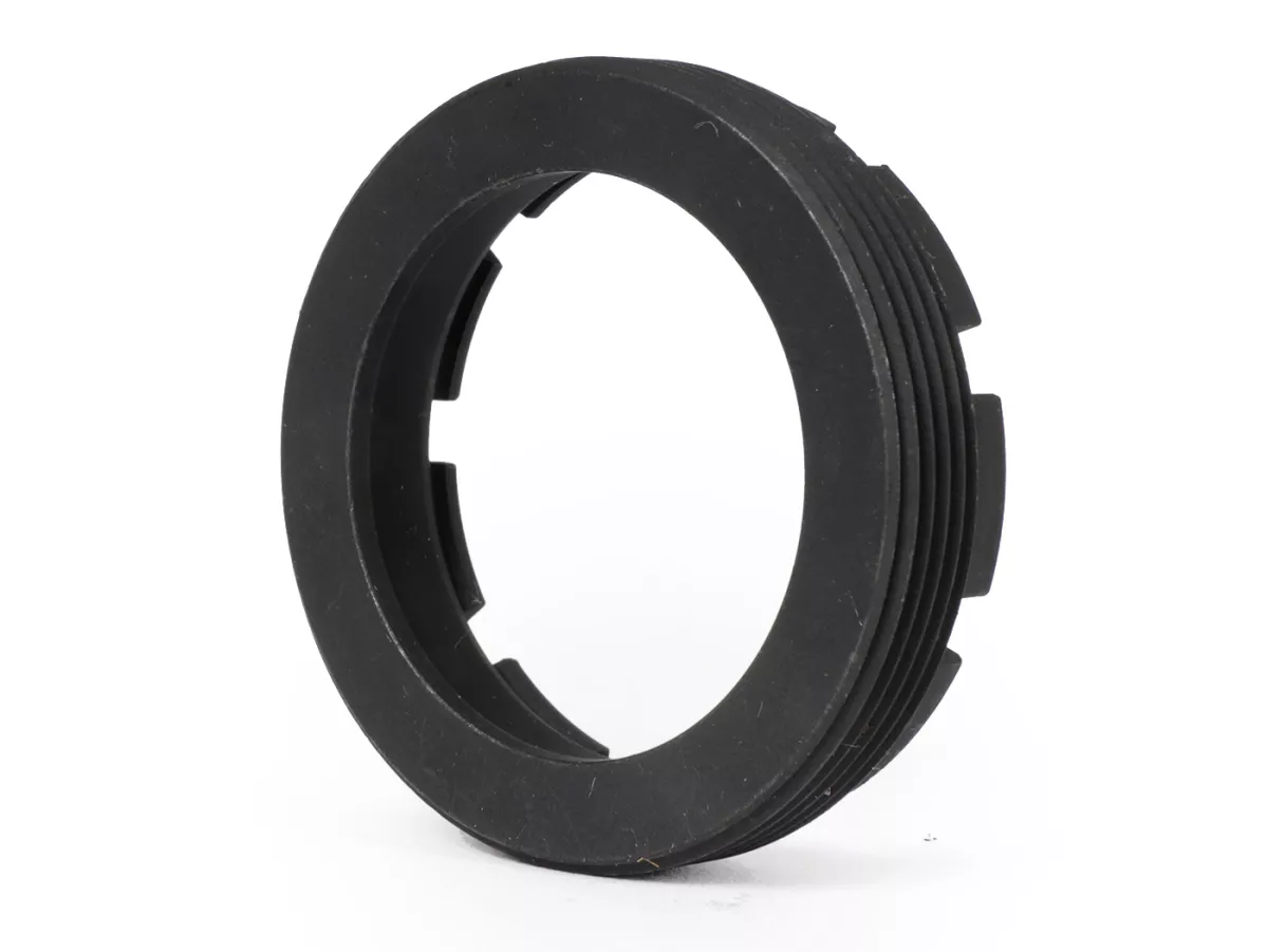 Dado castello cuscinetto ruota posteriore - BGM Original -VESPA Øi=37mm, Øa=49mm, denti=9- Vespa VNA1T, VNA2T, VNB1T, VNB2T, VNB3T, VNB4T, VNB6T, VBA1T, VBA2T, VBB1T, VBB2T, GL (VLA1T), GT (VNL1T), Sprint (VNL2T 30001-76107), GTR (VNL2T -118278), Sprint (