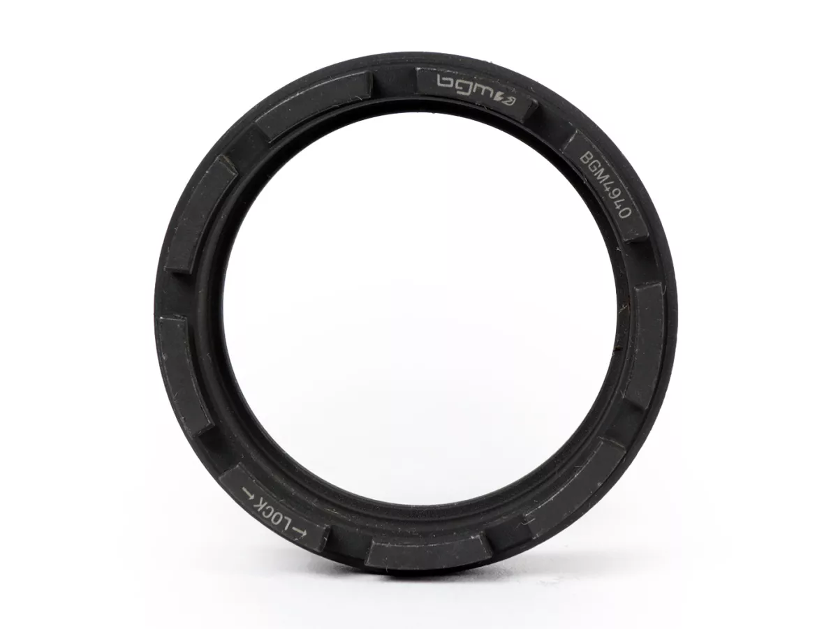 Écrou crénelé pour roulement roue arrière- BGM Original -VESPA Ø int.=40mm, Ø ext.=49mm, dents=9- Vespa Super 125 (VNC1T), Super 150 (VNB1T, -153261), pour roulement roue avant Vespa GS160 (VSB1T, VSB2T), SS180 (VSC1)