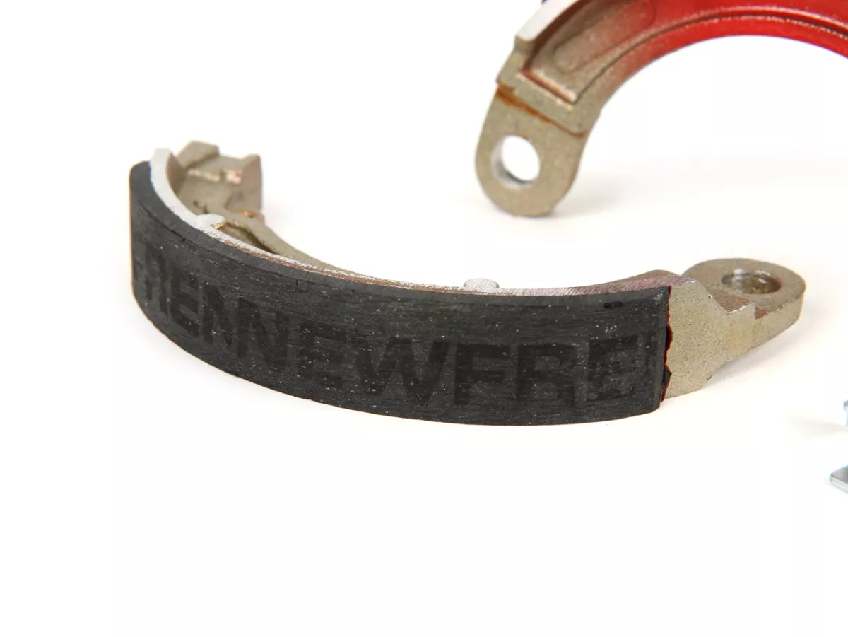 Ganasce freno -BGM PRO Ø=127x20 mm per tamburo freno BGM5310- Vespa 8 posteriore, 1 supporto, Vespa Wideframe V1T a V15T (h), V30T a V33T (h), VM (h), VN (h), VL (h), VB (h), VNA1T-VNA2T (h), VNB1T a VNB3T (h), VBA1T (h), VBB1T (h)
