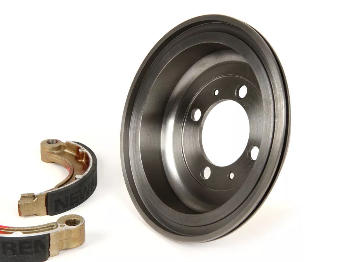 Brake drum, rear 8 inch incl. brake shoes, 2 anchor pins -BGM PRO cast iron- Vespa VNB4T-VNB6T, VBB2T
