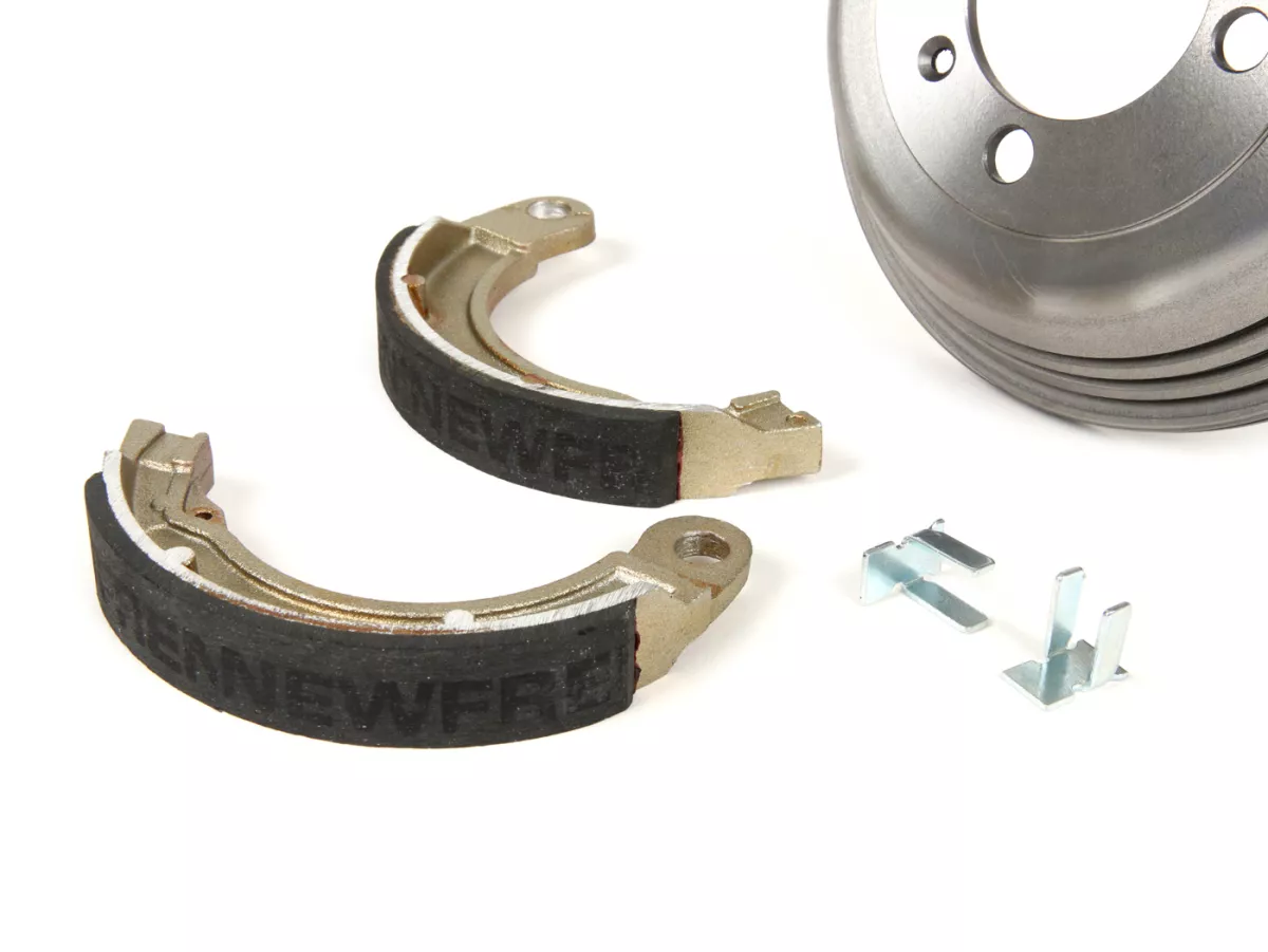Tromol rem belakang 8 inci termasuk sepatu rem, 1 dudukan -BGM PRO besi cor abu-abu- Vespa Wideframe V1-15, V30-33, VU, VM, VN, VL, VB, VBA1T, VBB1T, VNB2T, VNB3T, VNA, ACMA, Hoffmann