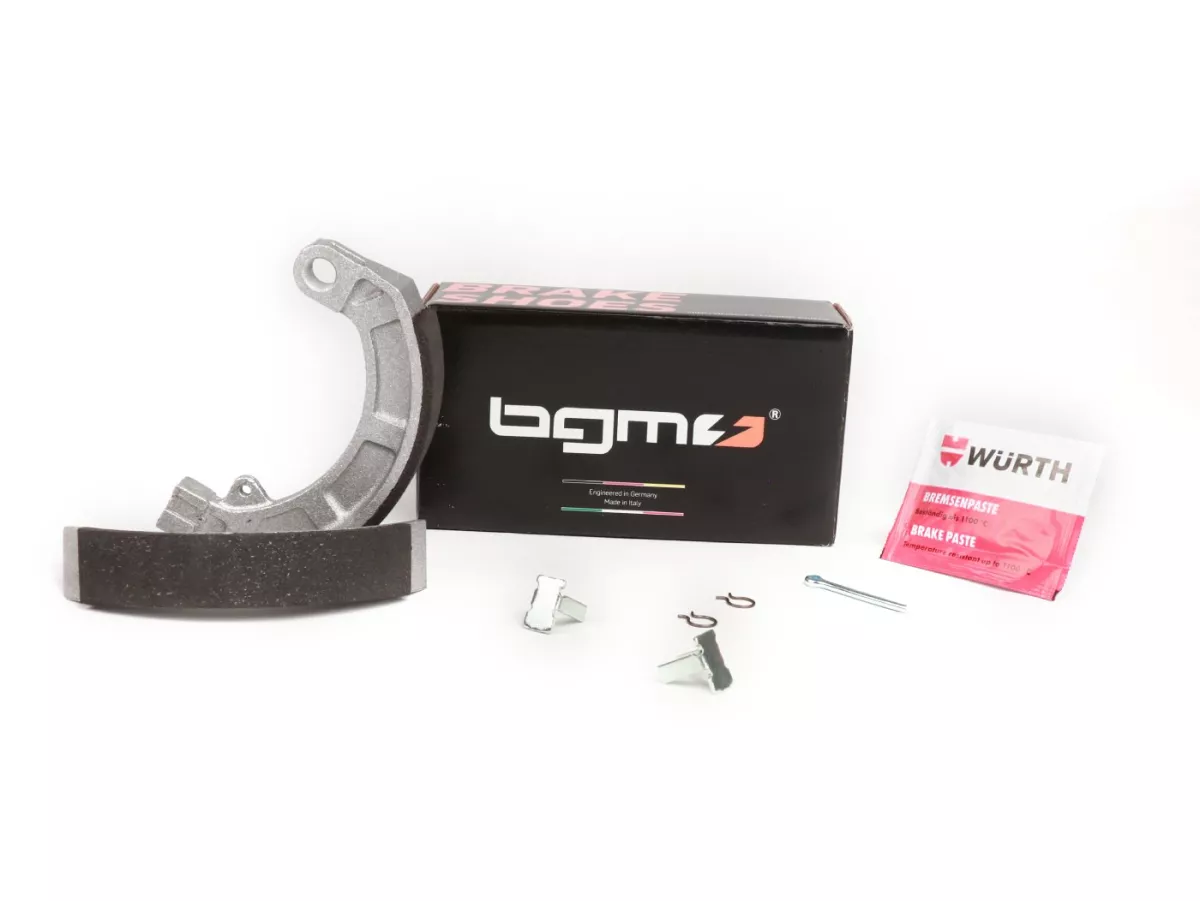 Sepatu rem -BGM PRO Ø = 150x24mm- VESPA V50 (h), SS50, SS90 (h), PV125 (h), ET3 (h) - 10 inci