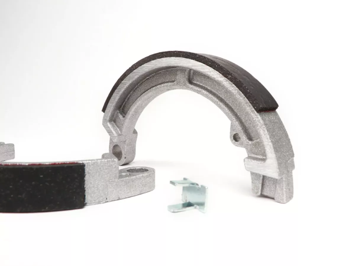 Ganasce freno -BGM PRO Ø=125x17mm- 8 pollici + 9 pollici + 10 pollici anteriore, 1 montaggio, Vespa Smallframe V50, V90, SS50, SS90, PV125, ET3, Wideframe V1T a V15T, V30T-V33T, VM, VN, VL, VB, VNA, VNB, VBA, VBB, Super