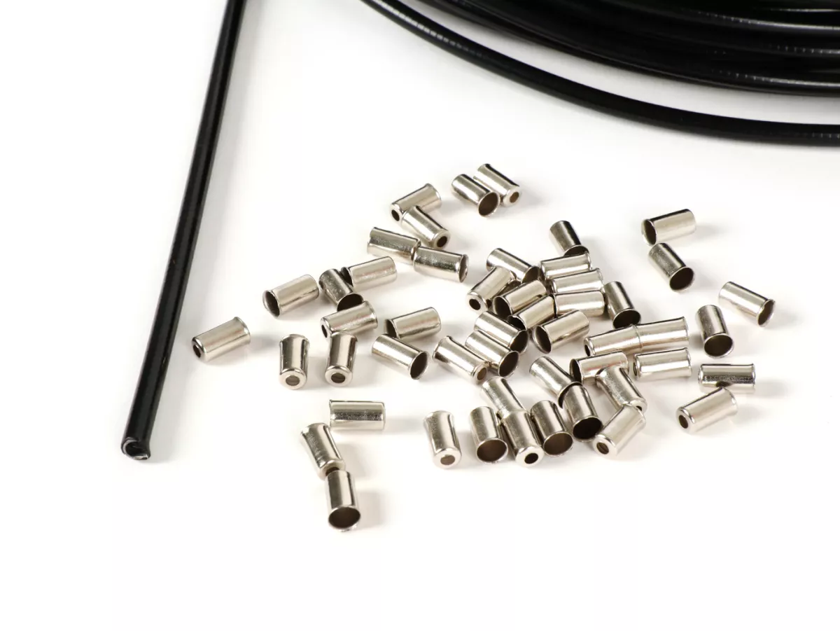 Buitenste afdekking -BGM ORIGINAL, PE binnenste afdekking- Ø buiten = 5mm (l=25 meter) - Zwart