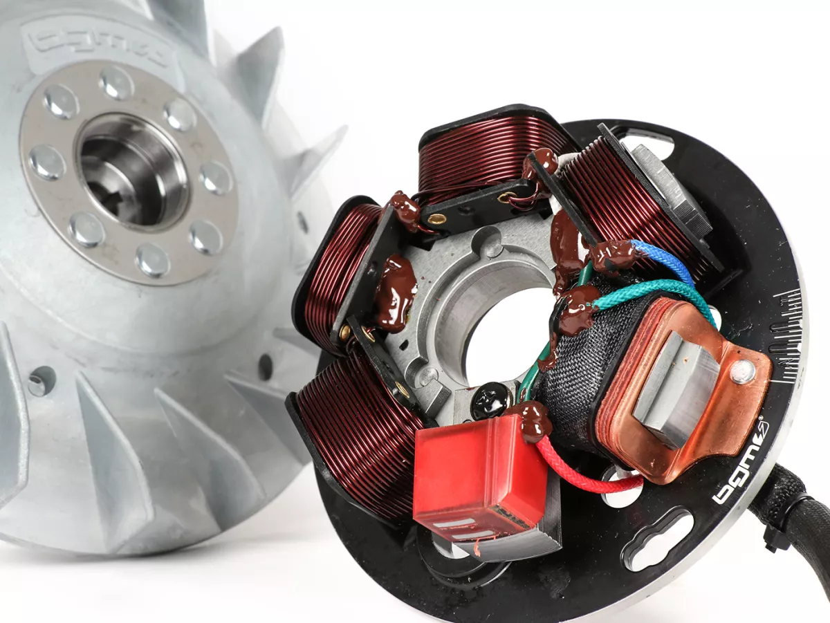 Zündung-Set -BGM PRO 12V Touring elektronisch- Motovespa Largeframe 125/150 - 125N (V60M), 125S (V60MS), 125N (V101M), 125L (V101M), 125N (542M), 150S (V201M), 150S (502M), 150Sprint (04M), 150GS (04M) - 2300g - verwendet zur Umrüstung auf elektronische Z