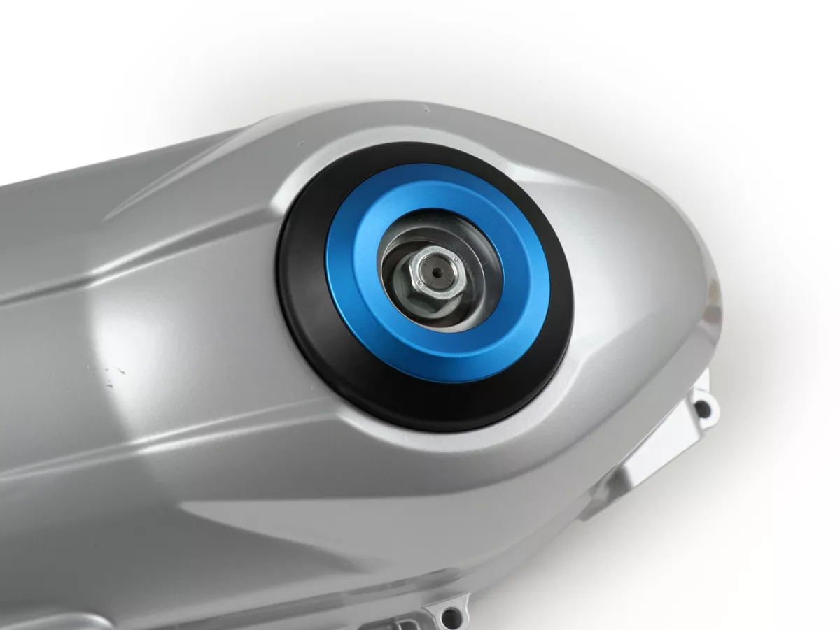 Transmission cover cap -BIKERS, black- Vespa 946 3V (ZAPM80100, ZAPM80101, ZAPMA7100), Vespa LT 125 3V (RP8M66503, RP8M66603), Vespa LX 125 3V (ZAPM68300), Vespa LX 150 3V (ZAPM68400), Vespa Primavera 125 3V (RP8M82100, RP8M82310, RP8M82821, ZAPM81100, ZA