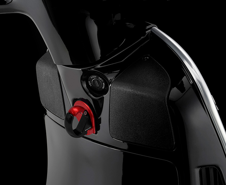 Luggage hook -BIKERS, V2.0- Vespa GT, GT L, GTS 125-300, GTV, GTS 125-300 Super, S 50-150 - red