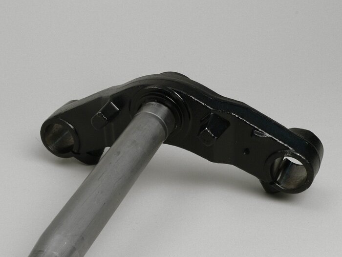 Té de fourche -QUALITÉ OEM- MBK Nitro (YQ50/L, 2 temps), Yamaha Aerox (YQ50/L, 2 temps) (2003-) - Ø logement roulement inférieur=30mm