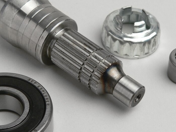 Achterwiel as set -OEM KWALITEIT- Piaggio 50 ccm 2-takt - 148mm