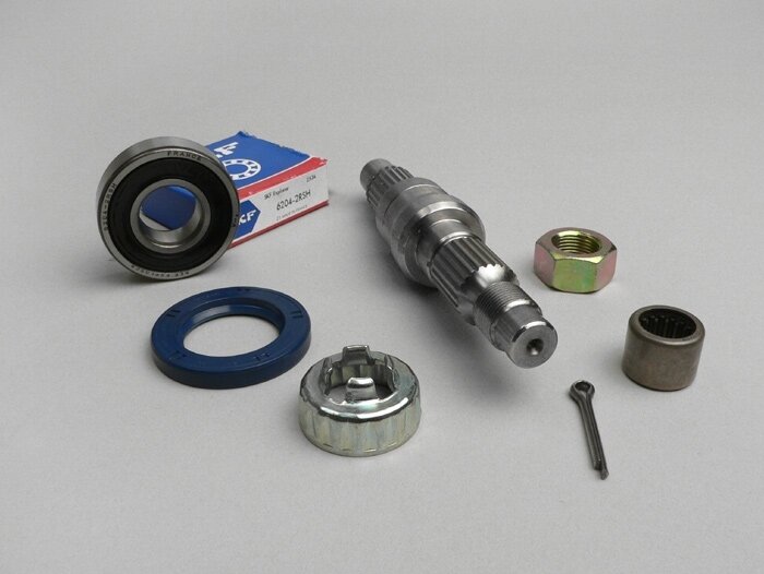 Rear wheel axle set -OEM QUALITY- Piaggio 125-150cc 2-stroke, Piaggio 125cc 4-stroke (1st generation) - toothed gear wheel