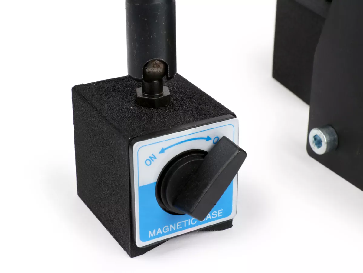 Soporte de equilibrado incl. relojes comparadores -D.N. Performance CAT350- para medir la concentricidad de cigüeñales (motores de 2 y 4 tiempos / 1 y 2 cilindros)