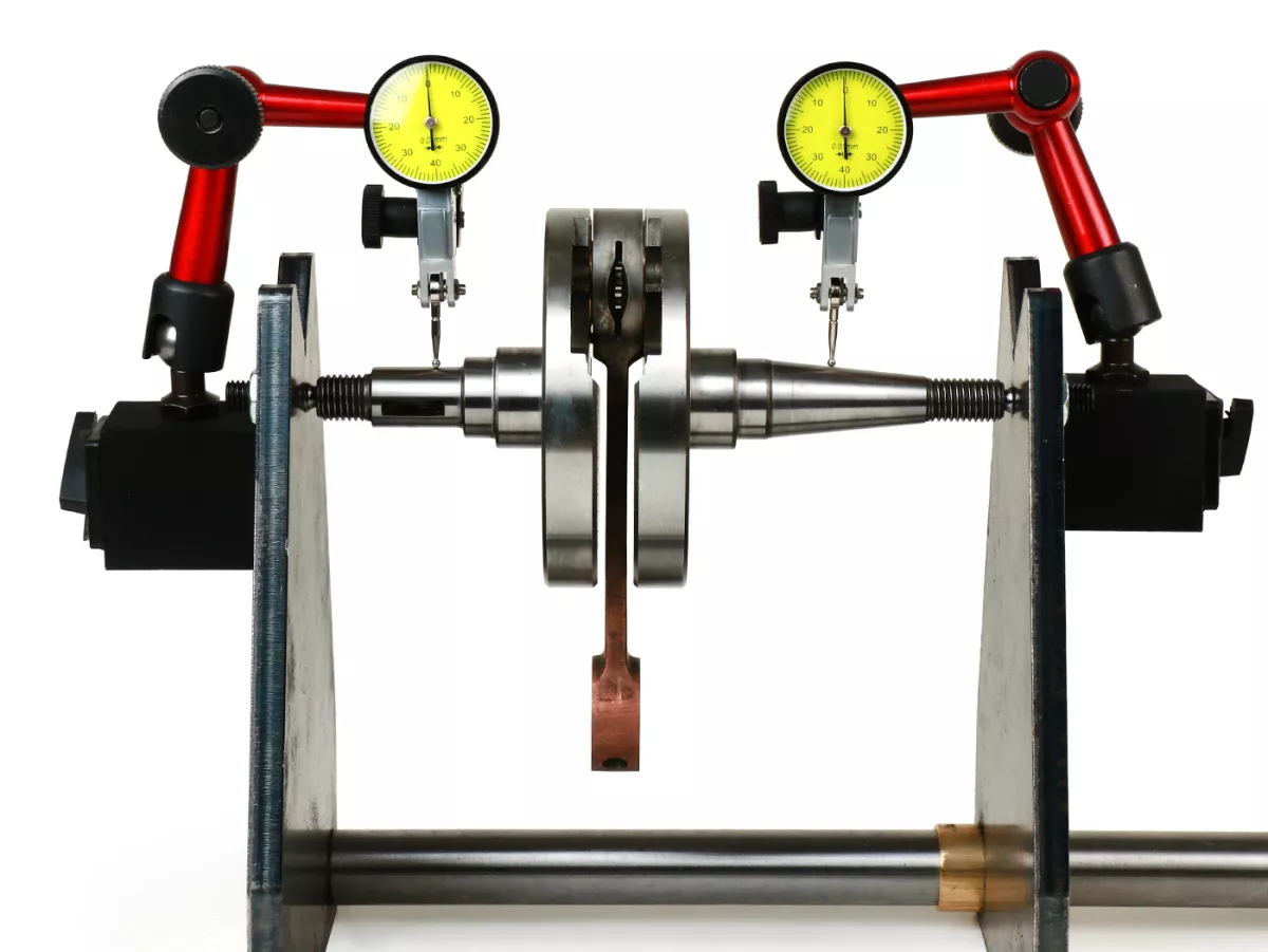 Soporte de equilibrado incl. relojes comparadores -D.N. Performance CAT350- para medir la concentricidad de cigüeñales (motores de 2 y 4 tiempos / 1 y 2 cilindros)