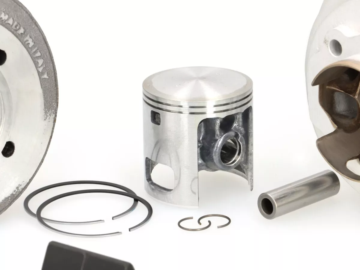 Cilinder -CC CORSA 175 ccm MEMBRANE INLET, Breedframe, Faro Basso, Ø=61mm, slag=60mm- Vespa 1953-1959, VM, VN, ACMA, VB1T, VGL1T, VL1T