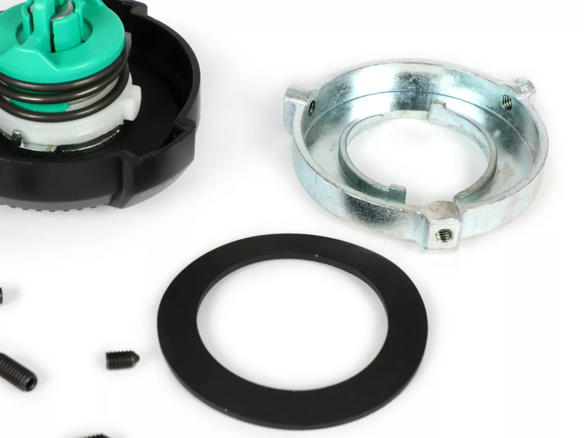Tutup tangki dapat dikunci -CIF- Piaggio Ciao, SI, Bravo - termasuk adaptor universal yang cocok untuk tabung tangki Ø33-48mm