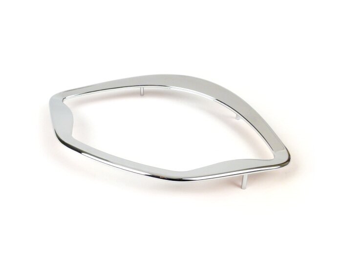 Speedo bezel -PIAGGIO- chrome - Vespa GTS 125 (ZAPMA3100, ZAPMA3200, ZAPMA3700), Vespa GTS 150 (ZAPMA3200, ZAPMA3100), Vespa GTS 250 (ZAPM45100), Vespa GTS 300 (ZAPM45200, ZAPM45202, ZAPMA3300), Vespa GTS HPE 300 (ZAPMA3600, ZAPMD310), Vespa GTS Super 125