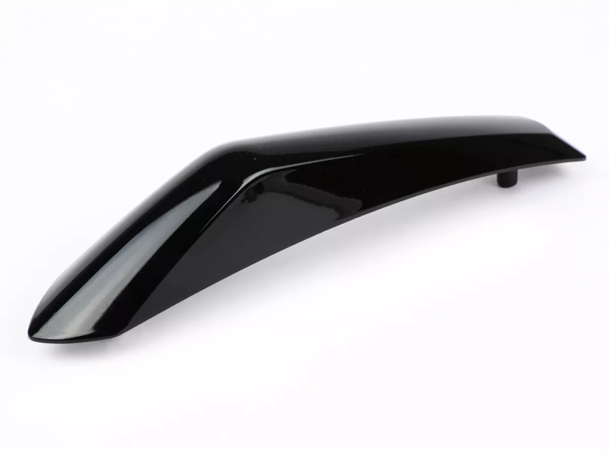 Mudguard crest, shiny black -PIAGGIO- Vespa GTS 125 (ZAPMD3202, ZAPMD3203), Vespa GTS 300 HPE (ZAPMD3103, ZAPMD3104)