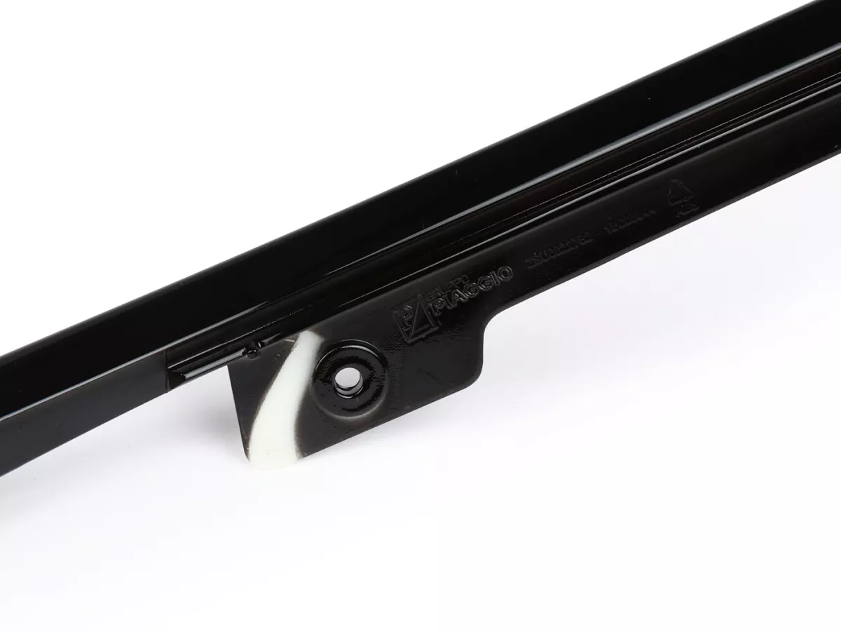Pelindung kaki pelindung tepi kiri, hitam mengkilap -PIAGGIO- Vespa GTS 125 (ZAPMD3202, ZAPMD3203), Vespa GTS 300 HPE (ZAPMD3103, ZAPMD3104)