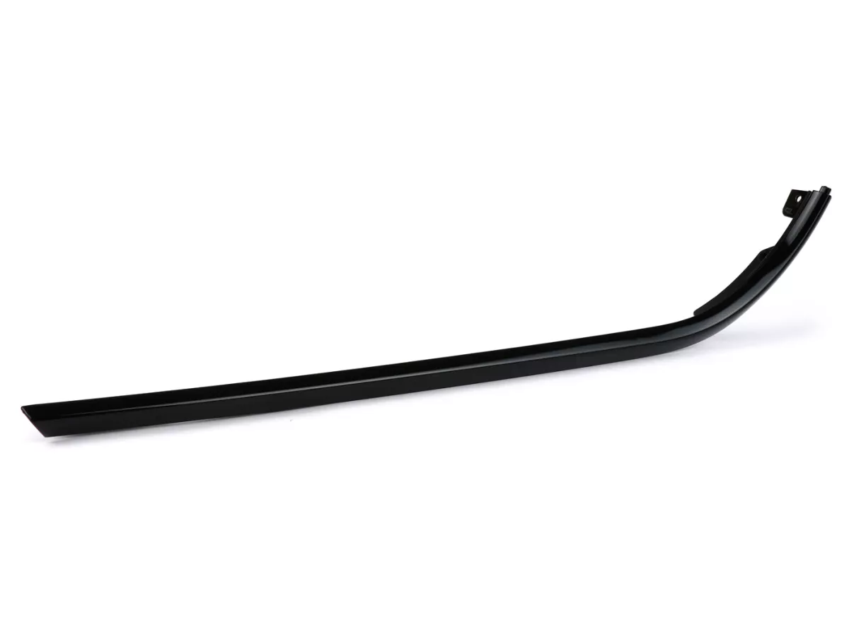 Entourage de marchepied droit, noir brillant -PIAGGIO- Vespa GTS 125 (ZAPMD3202, ZAPMD3203), Vespa GTS 300 HPE (ZAPMD3103, ZAPMD3104)