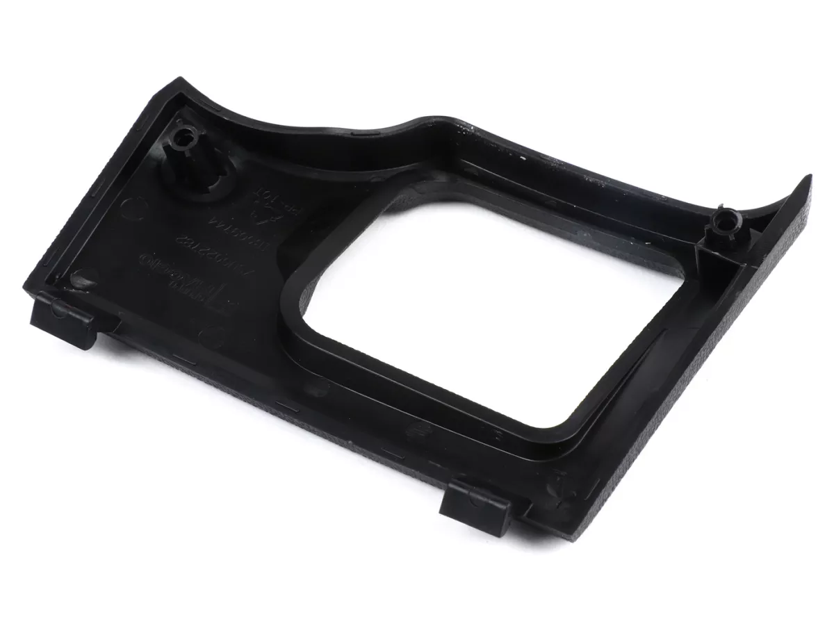 Inner leg shield flap, centre -PIAGGIO- Vespa GTS 125 (ZAPMD3202, ZAPMD3203), Vespa GTS 300 HPE (ZAPMD3103, ZAPMD3104)