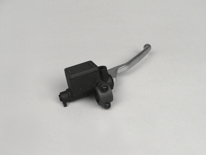 Brake master cylinder -PIAGGIO- rhs (used for Gilera Runner FX-FXR (ZAPM07, ZAPM08), Runner VX-VXR (ZAPM24), Fly (LBMC44, LBMM53, LBMM57, ZAPC42, ZAPC44, ZAPM42), Hexagon LX-LXT (ZAPM05), (ZAPM06))