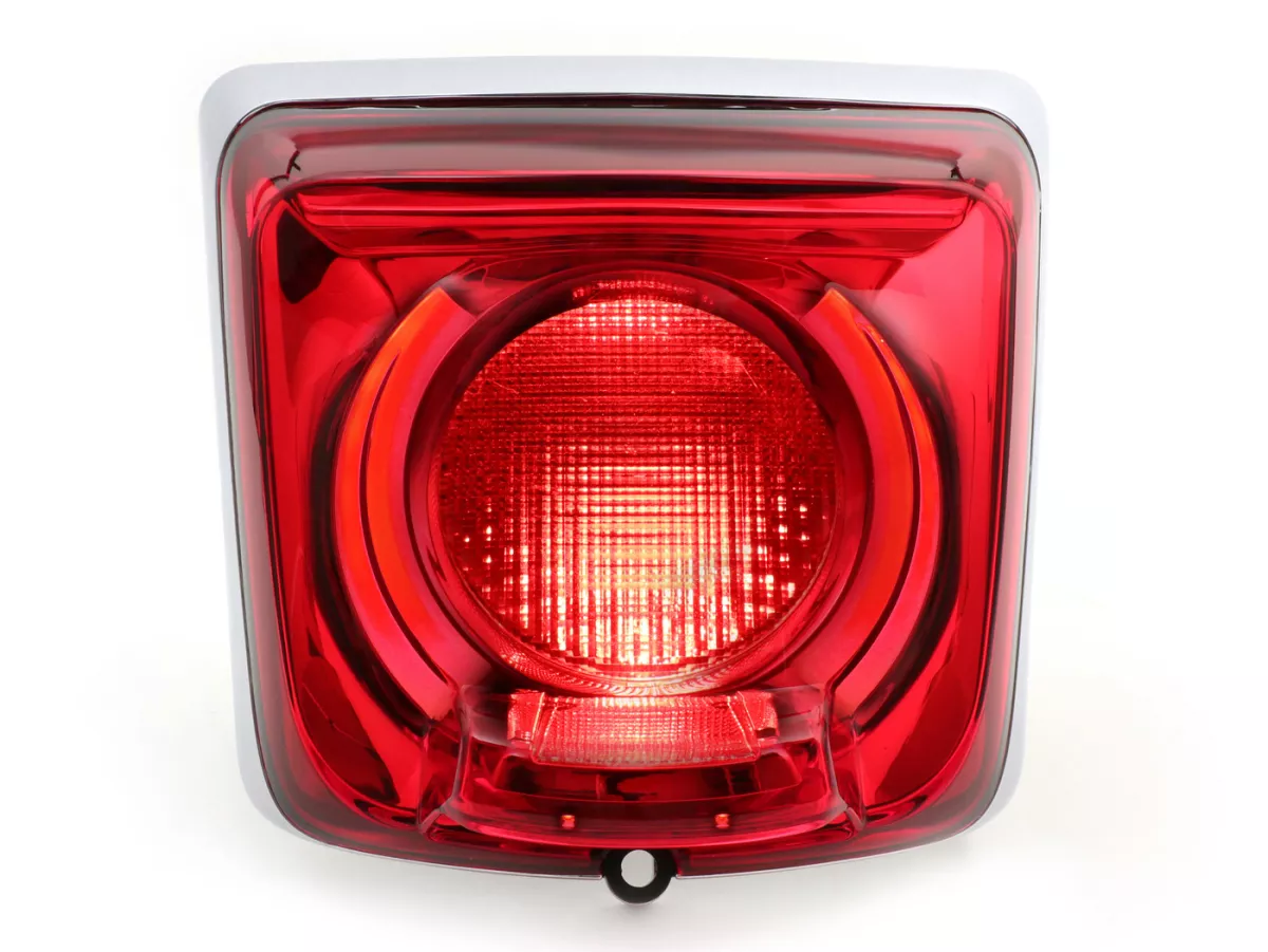 Feu arrière -PIAGGIO- Vespa GTS 125 (ZAPMA3700), Vespa GTS HPE 300 (ZAPMA3600, ZAPMD310), Vespa GTS Super 125 (ZAPMA3700), Vespa GTS Super HPE 300 (ZAPMA360, ZAPMD3100), Vespa GTV HPE 300 (ZAPMA3602, ZAPMA362, ZAPMD3102)