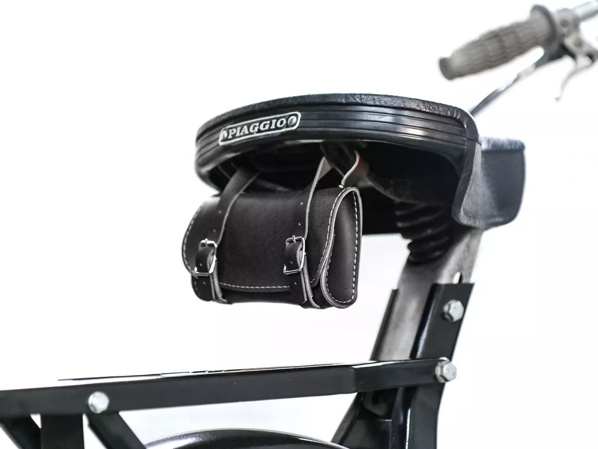 Gereedschapstas - Zadeltas -OEM KWALITEIT- Piaggio, Vespa Ciao, SI, Bravo, Boxer, Grillo - zwart