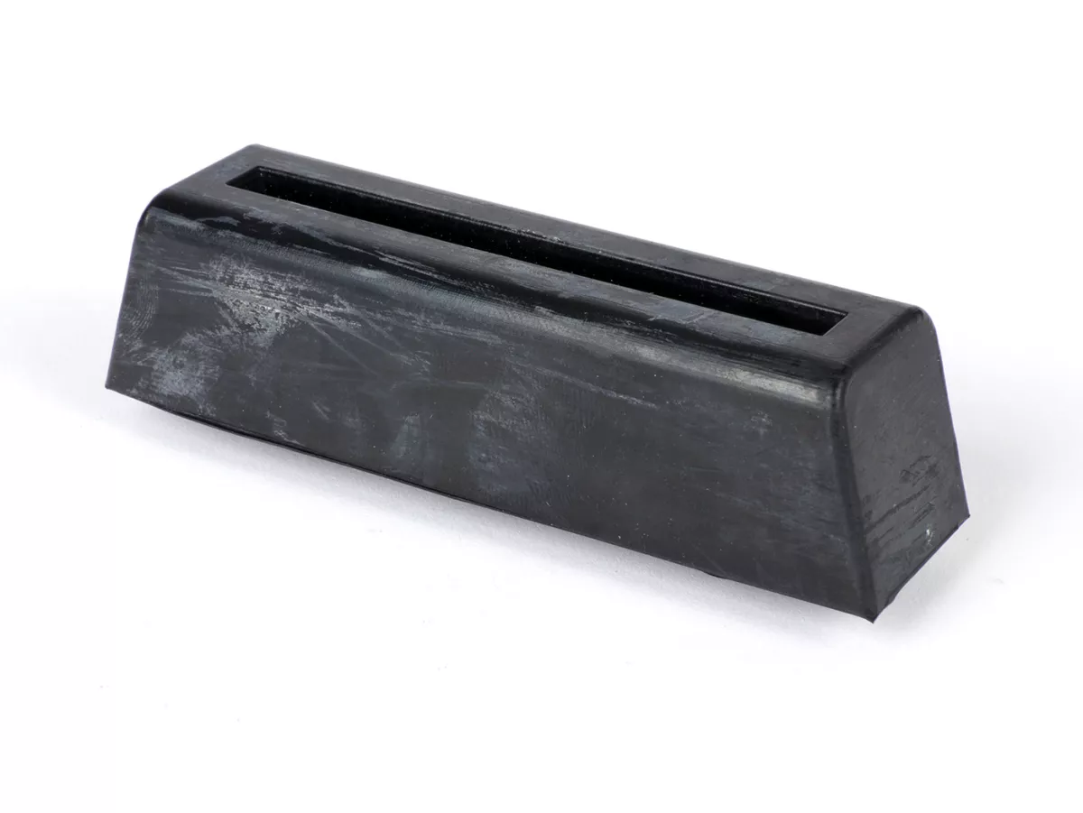 Rubber buffer seat -CASA LAMBRETTA- Lambretta J 50 (-06.1966), J 100 Cento, J 125
