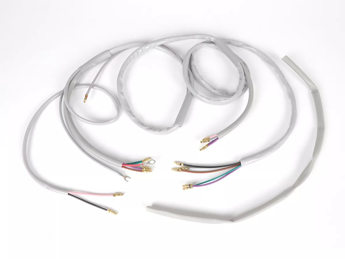 Mazo de cables de CC (con batería) para el interruptor de la luz de freno de 3 orificios -CASA LAMBRETTA- Lambretta LI 150 (Serie 2), TV 175 (Serie 2)