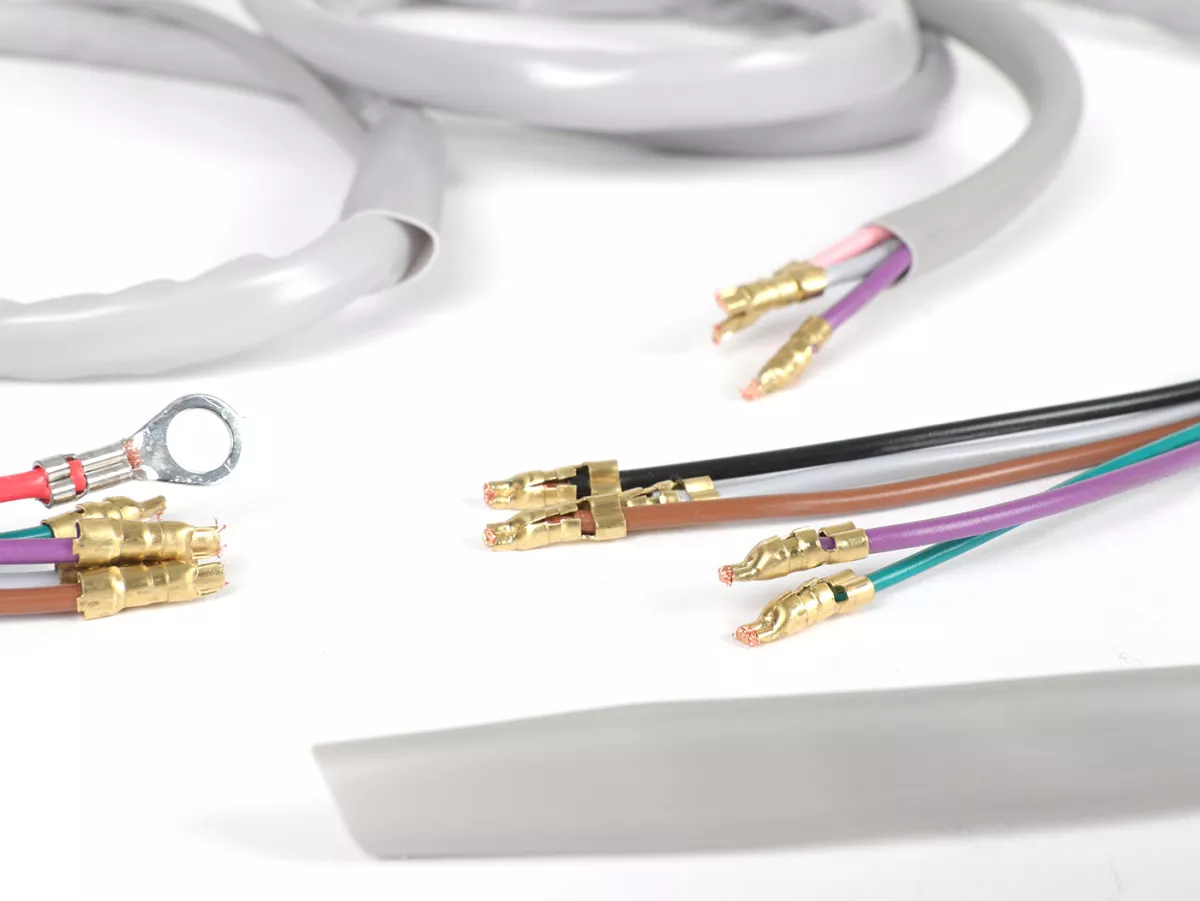 Mazo de cables de CC (con batería) para el interruptor de la luz de freno de 3 orificios -CASA LAMBRETTA- Lambretta LI 150 (Serie 2), TV 175 (Serie 2)