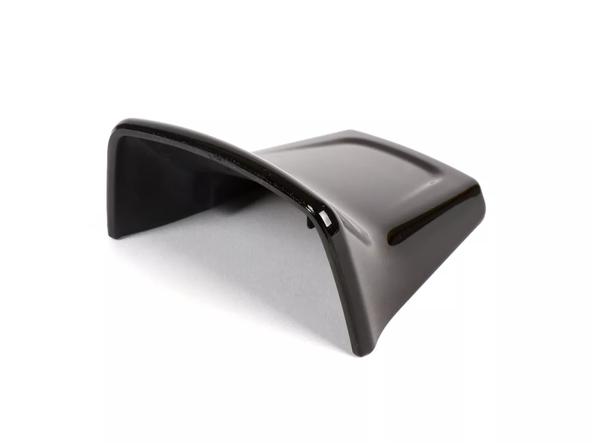 Cache porte bagages/poignées de passager arrière, noir -PIAGGIO- Vespa GTS 125 (ZAPMA3700), Vespa GTS HPE 300 (ZAPMA3600, ZAPMD310), Vespa GTS Super 125 (ZAPMA3700), Vespa GTS Super HPE 300 (ZAPMA360, ZAPMD3101, ZAPMD3100), Vespa GTV HPE 300 (ZAPMA3602, Z