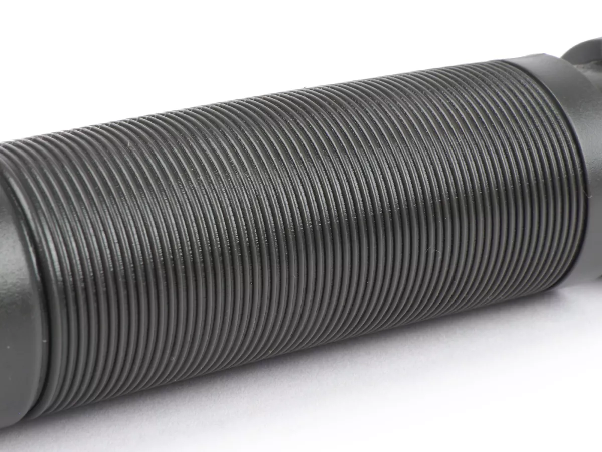 Linkergrip rubber, grijs (met Vespa-letters) -PIAGGIO- Vespa GTS 125 (ZAPMD3202, ZAPMD3203), Vespa GTS 300 HPE (ZAPMD3103, ZAPMD3104)