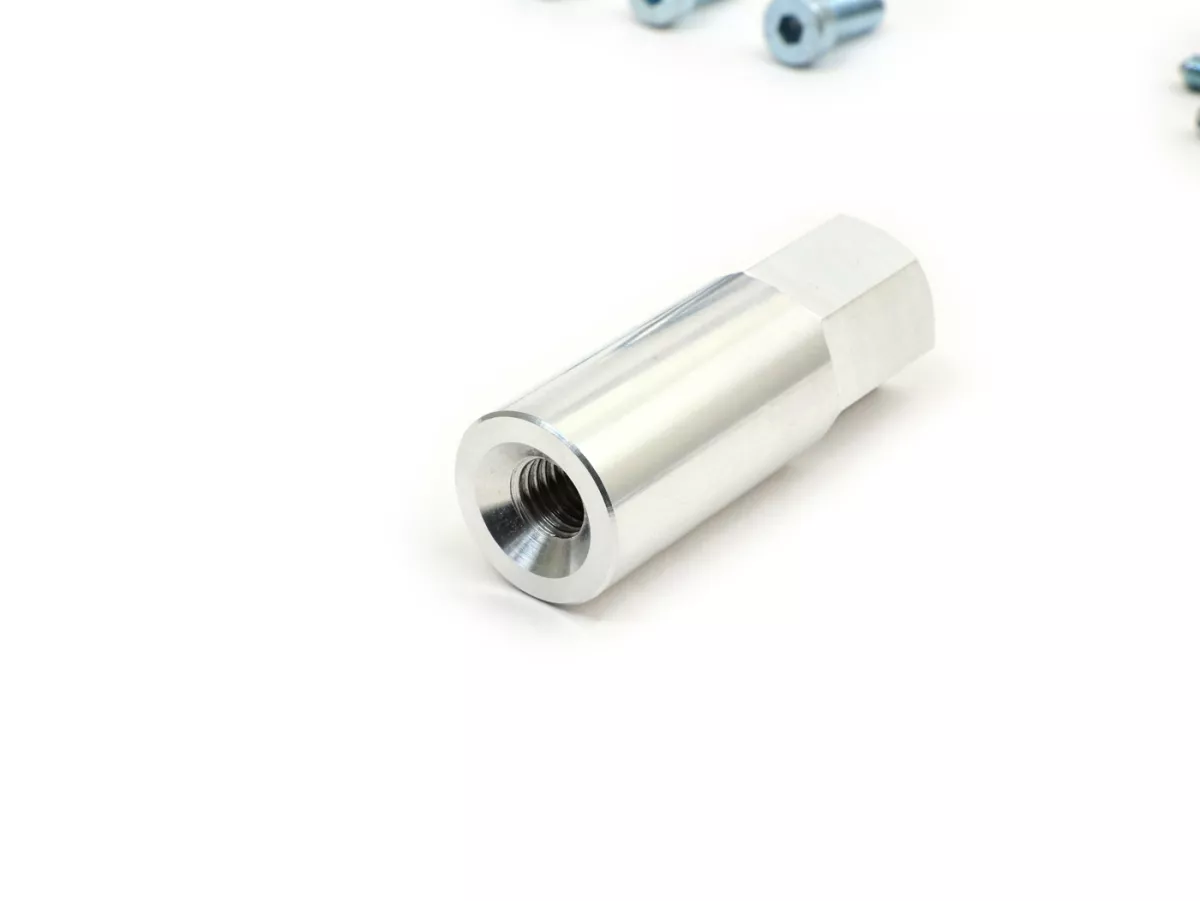 Reinforcement of cluster gear support / engine casing -CMD Mighty Kong CNC- Vespa PX, T5 (VNX5T), GT125 (VNL2T), GTR125 (VNL2T), TS125 (VNL3T), Sprint150 (VLB1T), Rally180 (VSD1T), Rally200 (VSE1T)