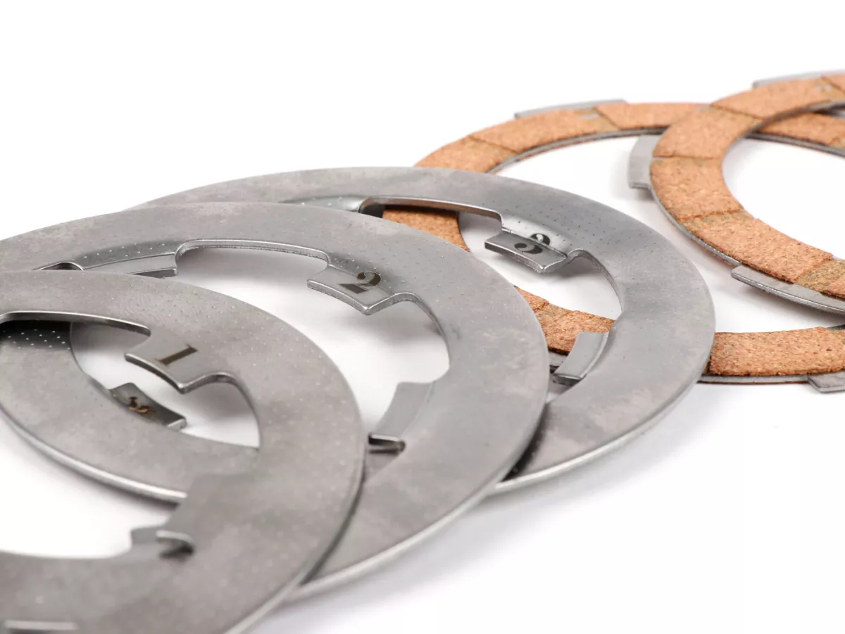 Clutch friction plate set incl. steel plates -FABBRI RACING FB24 (cork pads + steel discs)- Vespa Smallframe V50, V90, SS50, SS90, PV125, ET3, PK50, PK80, PK50 S, PK80 S, PK125 S, PK50 XL, PK125 XL, ETS, PK50 HP, PK50 SS  - 4 friction plates