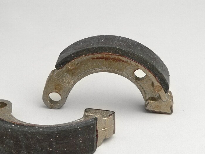 Brake shoes -FERODO Ø=80x18mm- HONDA NE Vision 50cc 1985 (f), PEUGEOT ST 50cc 1981 (f), ST Rapido Fox 50cc 1981 (f), ST L250 50cc 1980 (f)