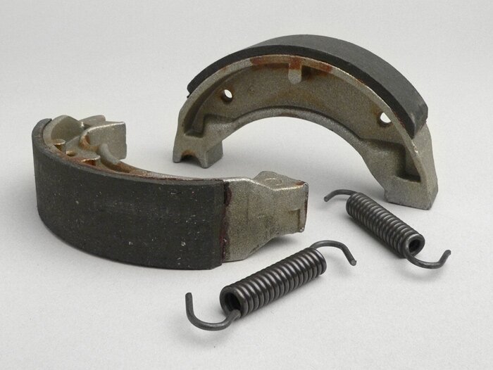 Brake shoes -GALFER Ø=110x25mm- MBK Fizz 50cc 1994 (r),YAMAHA Activ 80cc 1988 (f), Beluga 50cc 1990 (f), Beluga 80cc 1990 (f), Breeze 50cc 1995 (r), DT LCD 50cc 1996-2003 (r), DT R 50 1994-1995 (r), DT AC 80cc 1981 (f/r), DT AC 80cc 1981 (f/r), DT LC 80cc