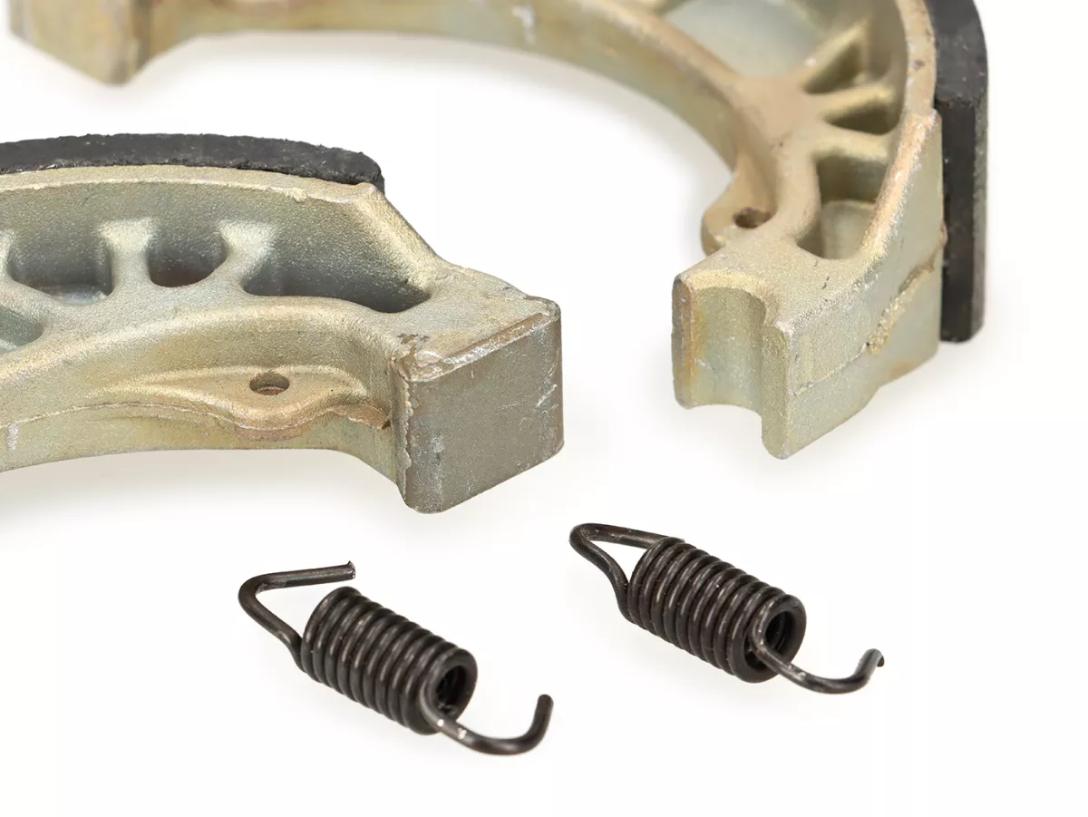 Ganasce freno -QUALITÀ OEM Ø=110x25mm- APRILIA Amico 50 ccm 1990-1991 (vh), Amico GL, GLE, LX, Sport Life, LX 50 ccm 1992 (h), Gulliver 50 ccm 1995 (h), Gulliver LC 50 ccm 1996-1997 (h), Rally 50 ccm 1995 (h), Scarabeo 4 tempi 50 ccm 2004 (h), Scarabeo 70