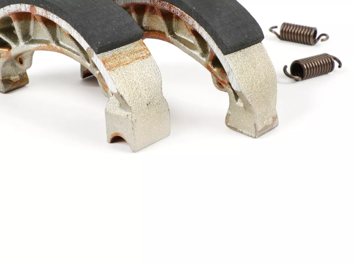 Brake shoes -FERODO Ø=110x25mm- Piaggio 50-150cc, SKR 125cc  (r), SKR 150 (r), Vespa ET2 50cc 2000 (r),  Runner 50cc 1997-1997 (r), PIAGGIO Hexagon 125cc 1994-1997 (r), Hexagon 150cc 1994-1999 (r), Hexagon GT 250cc 4-stroke (G/H) 250cc 1998-1999 (r), Hexa