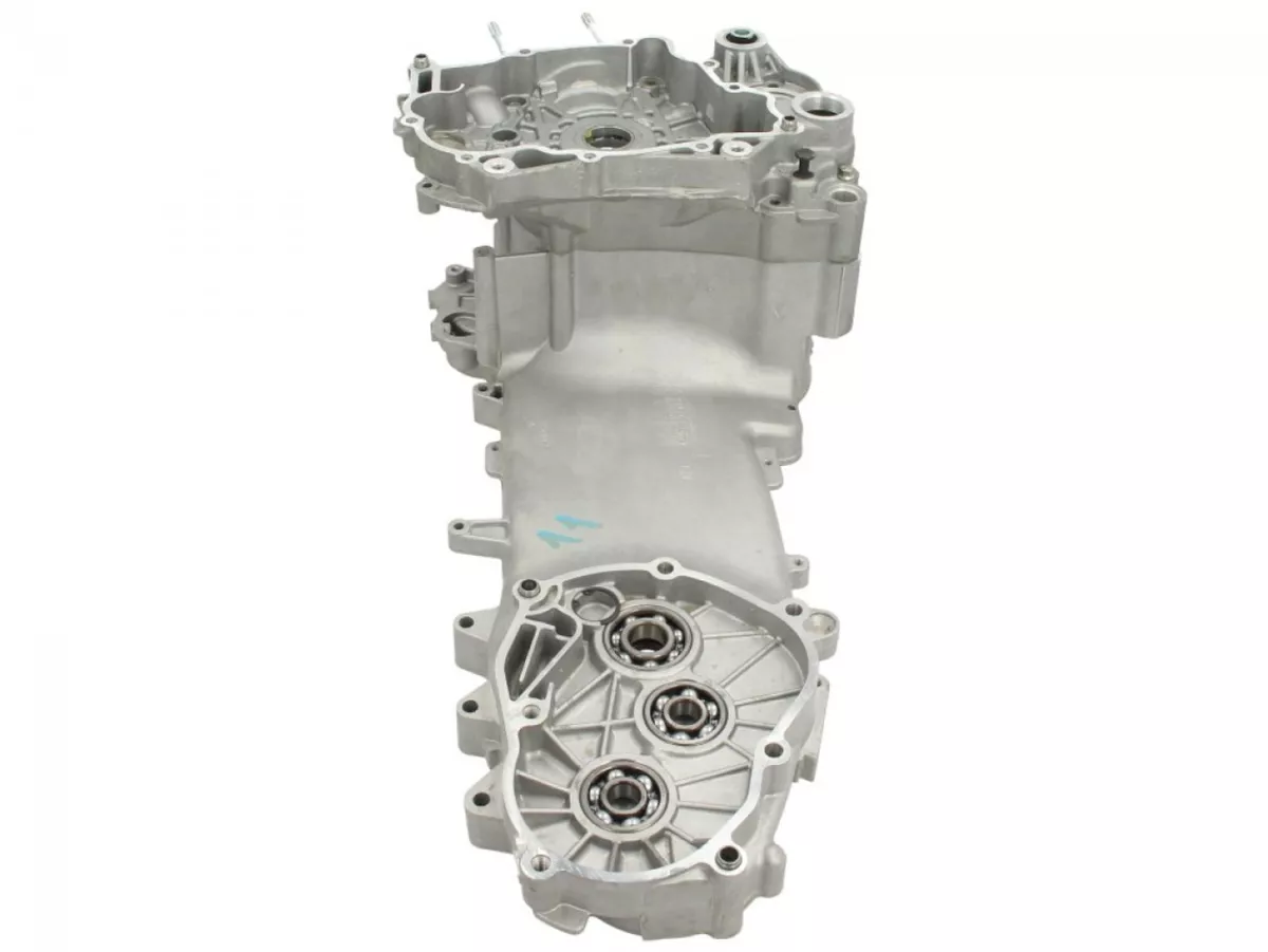 Carter motore -PIAGGIO, categoria 1- Vespa GT 250 (ZAPM45102), Vespa GTS 250 (ZAPM45100), Vespa GTS 300 (ZAPM45200, ZAPM45202, ZAPMA3300), Vespa GTS Super 300 (ZAPM45200, ZAPM45202, ZAPMA3300), Vespa GTS Super Sport 300 (ZAPM45200), Vespa GTV 300 (ZAPM452