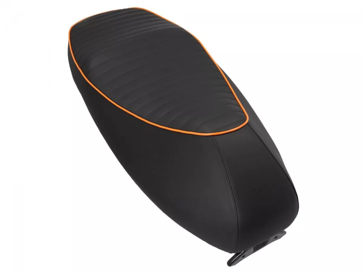 Selle noir, passepoil orange -PIAGGIO- Vespa GTS 125 (ZAPM313), Vespa GTS 250 (ZAPM451), GTS 125 i.e. Super (ZAPM453), Vespa GTS 300 i.e. Super (ZAPM452) - (-2014)