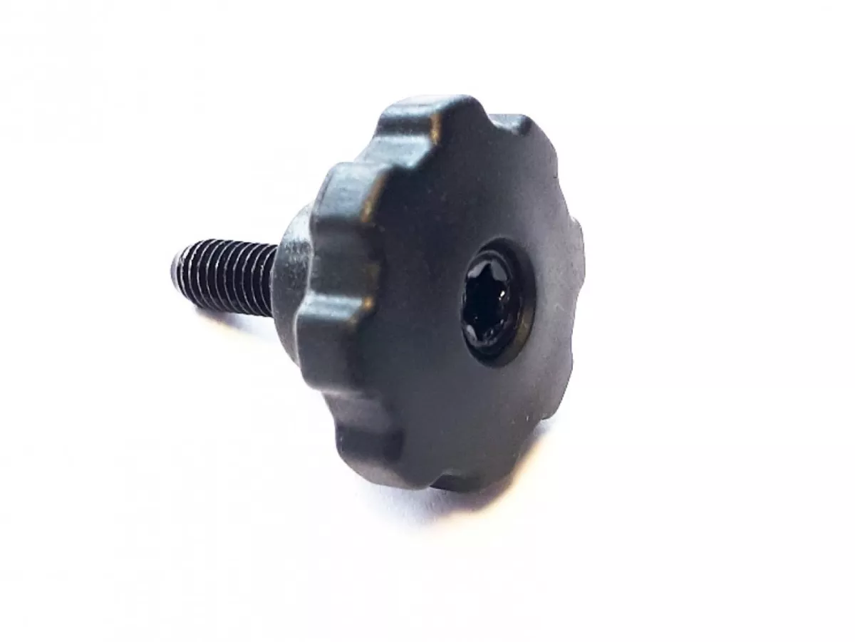 Sekrup knurled untuk lampu belakang -PIAGGIO- Vespa Primavera 125 (ZAPM81100, ZAPM81101, ZAPMA1100, RP8M82500, RP8M82821, RP8M82100, RP8M82310, ZAPMA1101, ZAPMD1100), Vespa Primavera 150 (ZAPM81200, ZAPMA1200, ZAPM81201, ZAPMA1201, ZAPMD120), Vespa Primav