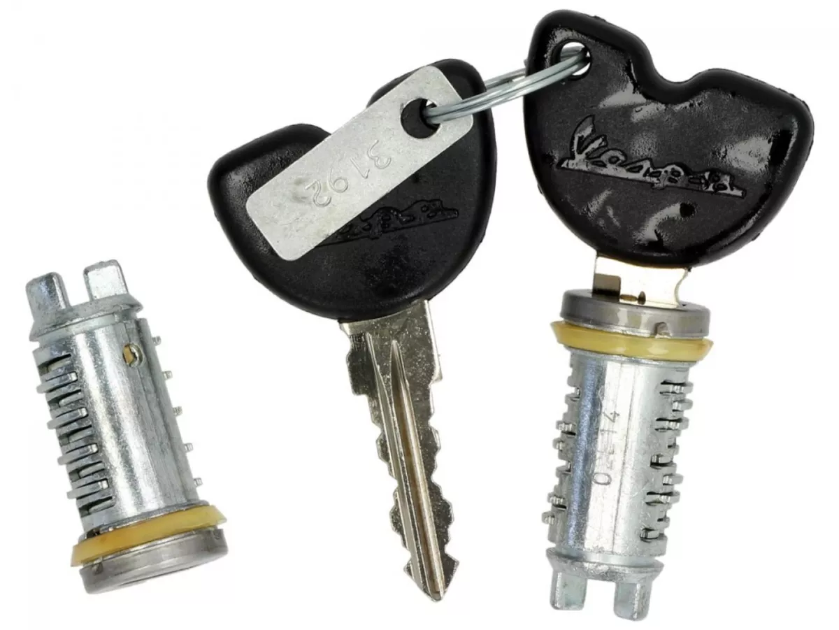 Låscylindersats -PIAGGIO- Vespa ET2 50 (ZAPC16000, ZAPC38100), Vespa ET4 50 50 (ZAPC26000, ZAPC26100), Vespa LT 125 (RP8M66503), Vespa LT 150 (RP8M66603), Vespa LX 50 (ZAPC38101, ZAPC38104, ZAPC38300, ZAPC38400, ZAPC38700, ZAPC38900), Vespa LXV 50 (Z