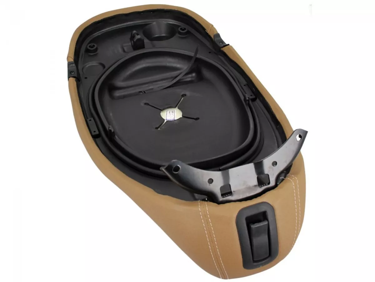 Seat -PIAGGIO, dual seat, brown- Vespa Primavera 125 (ZAPMA1100, ZAPMA1101, ZAPMD1100), Vespa Primavera 150 (ZAPMA1200, ZAPMA1201, ZAPMD120), Vespa Primavera 50 (ZAPCA0200)