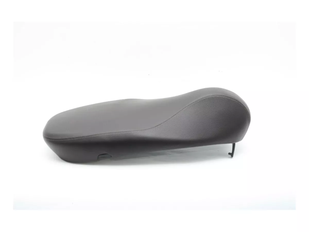 Zitbank -PIAGGIO, dubbele zitbank, donkerbruin- Vespa Primavera 125 (ZAPMA1100, ZAPMA1101, ZAPMD1100), Vespa Primavera 150 (ZAPMA1200, ZAPMA1201, ZAPMD120), Vespa Primavera 50 (ZAPCA0200)