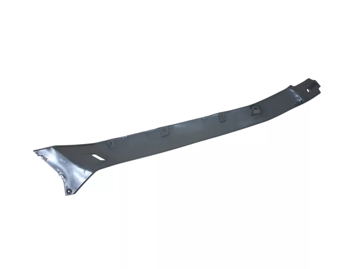 Sidopanel höger -PIAGGIO- omålad - Vespa GTS 125 (ZAPMA3700), Vespa GTS HPE 300 (ZAPMA3600, ZAPMD310), Vespa GTS Super 125 (ZAPMA3700), Vespa GTS Super HPE 300 (ZAPMA360, ZAPMD3100), Vespa GTV HPE 300 (ZAPMA3602, ZAPMA362, ZAPMD3102)