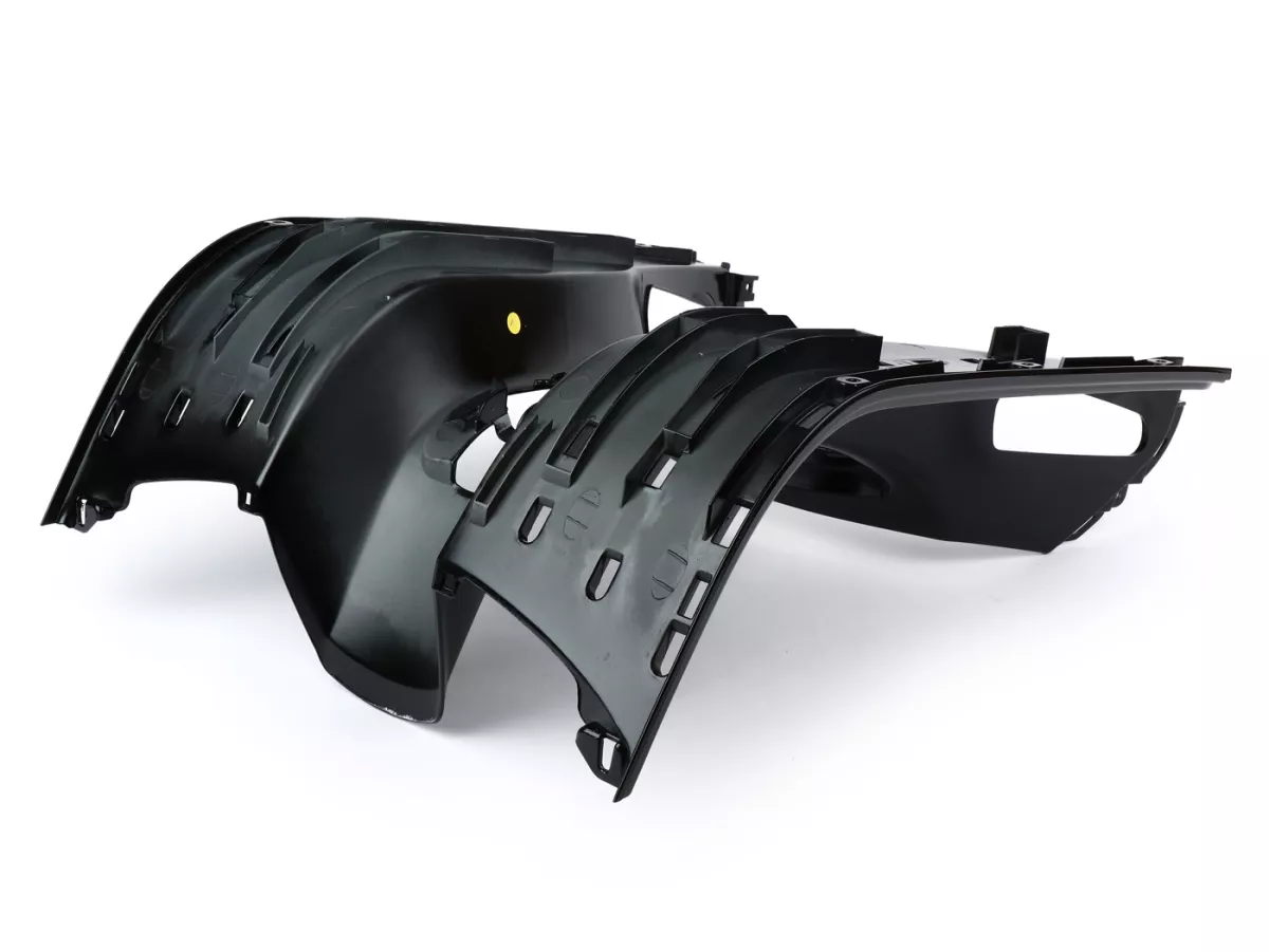 Footboard -PIAGGIO- Vespa GTS 125 (ZAPMD3200), Vespa GTS HPE 300 (ZAPMA3600, ZAPMD310), Vespa GTS Super 125 (ZAPMD3200), Vespa GTS Super HPE 300 (ZAPMD3100, ZAPMD3101), Vespa GTV HPE 300 (ZAPMD3102)